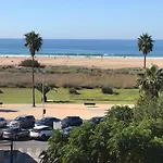Frente A La Playa En Carril De La Fuente