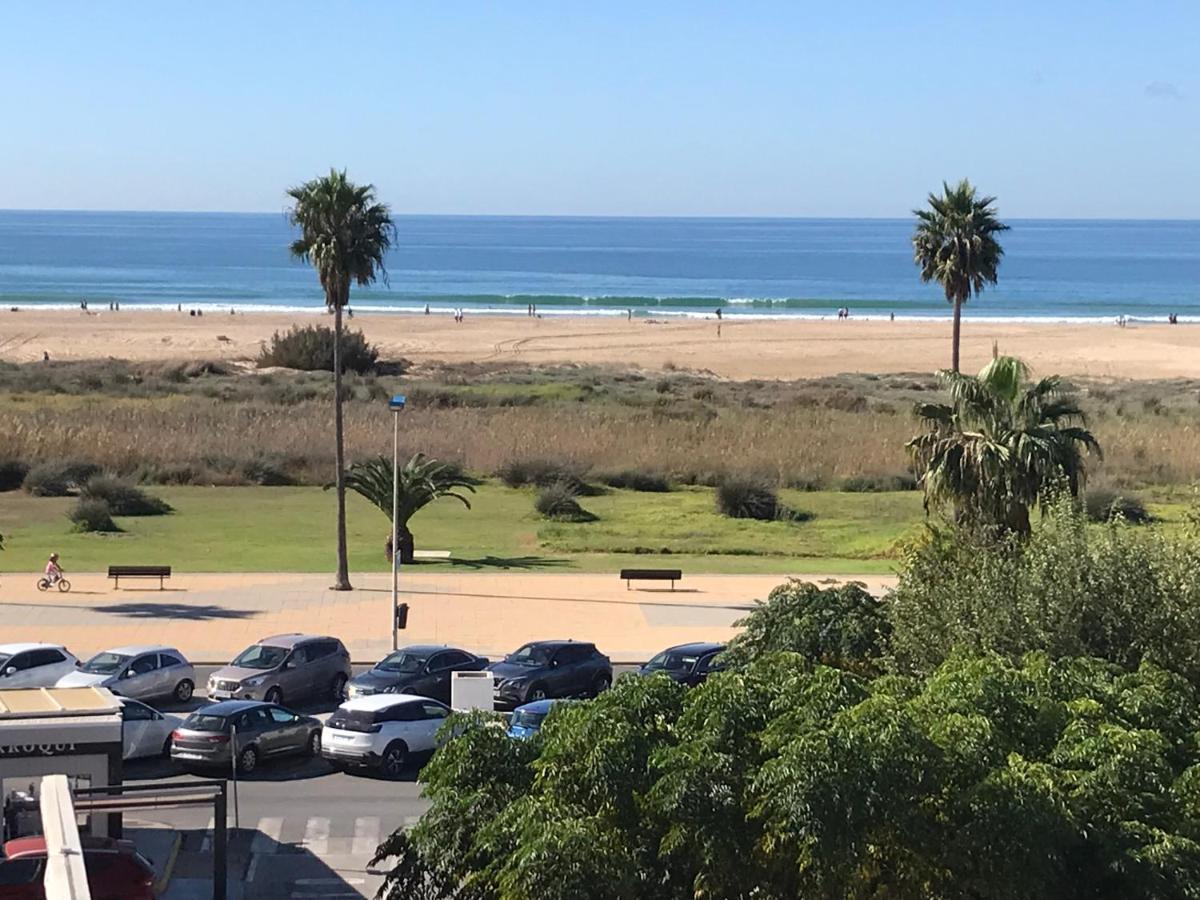Frente A La Playa En Carril De La Fuente Apartment